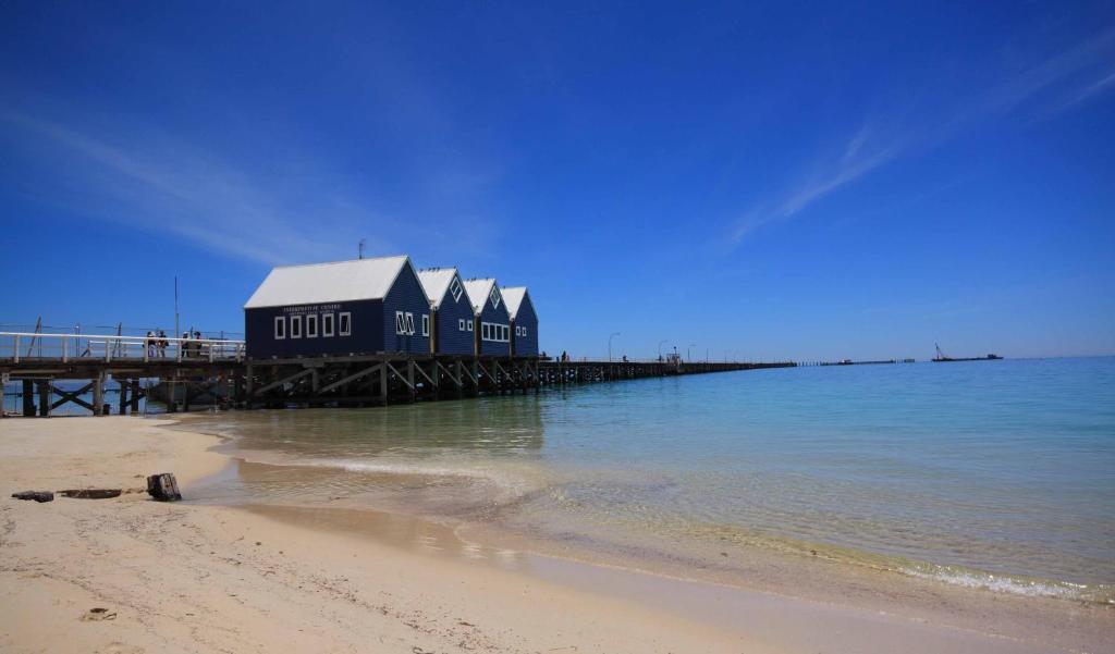 Inn The Tuarts Guest Lodge Busselton Accommodation - Adults Only Eksteriør billede