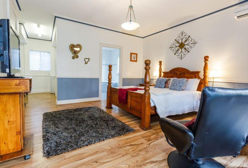 Inn The Tuarts Guest Lodge Busselton Accommodation - Adults Only Eksteriør billede