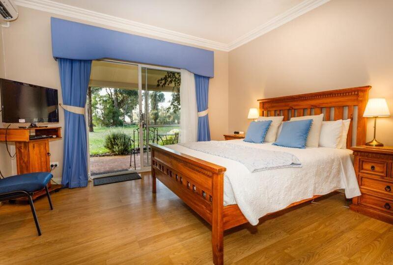 Inn The Tuarts Guest Lodge Busselton Accommodation - Adults Only Eksteriør billede