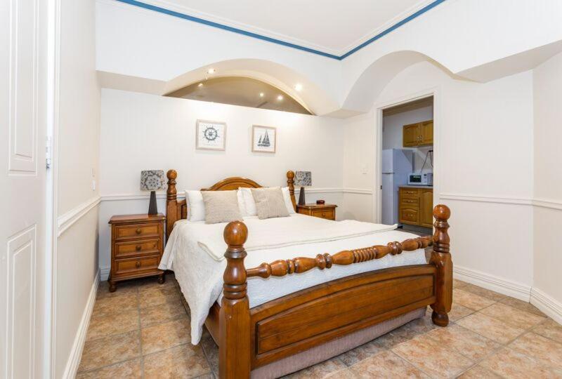 Inn The Tuarts Guest Lodge Busselton Accommodation - Adults Only Eksteriør billede