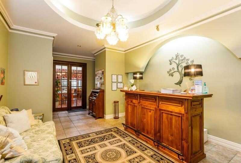 Inn The Tuarts Guest Lodge Busselton Accommodation - Adults Only Eksteriør billede